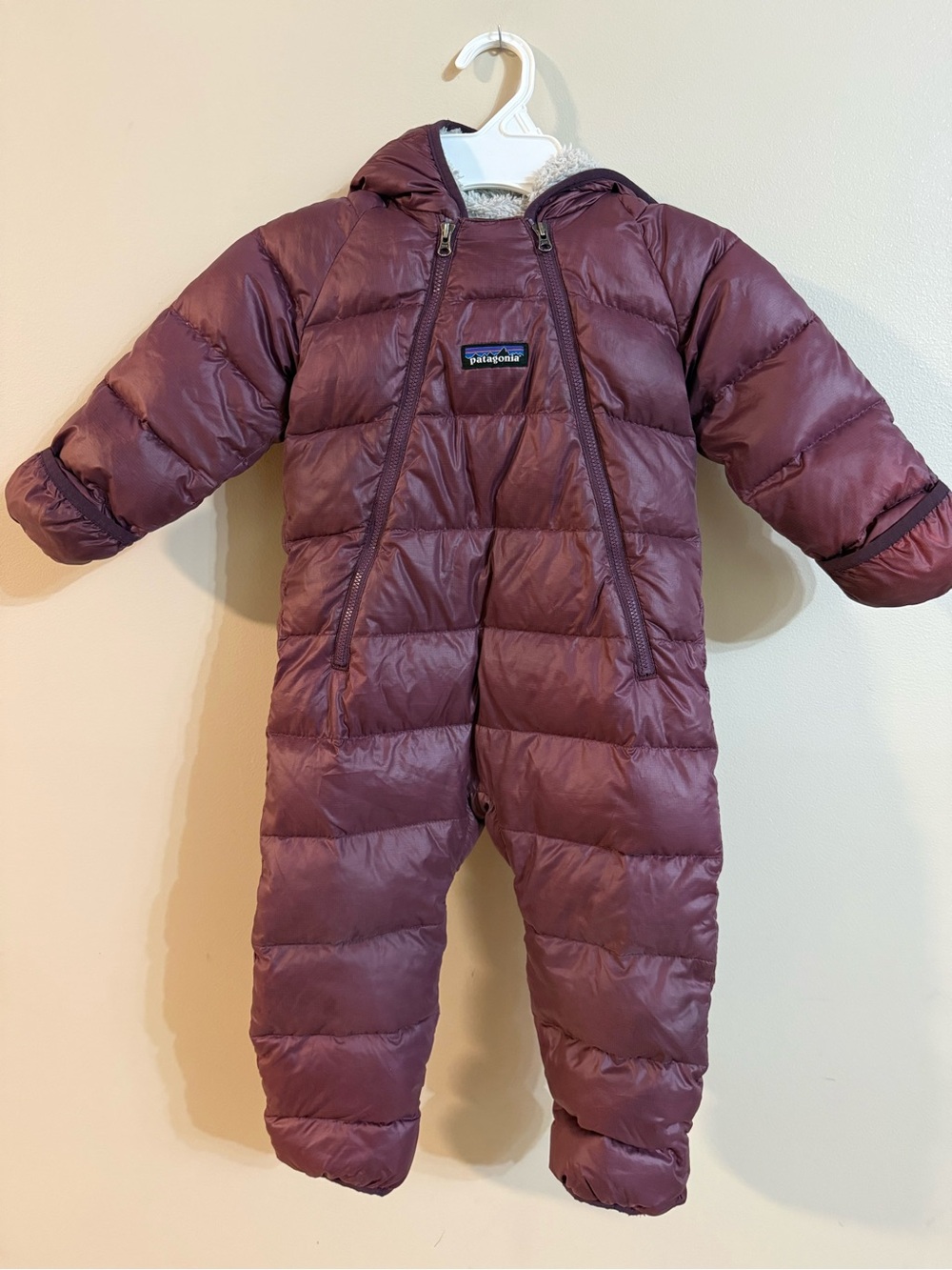 Patagonia Toddler Insulated One-Piece Snowsuit in Plum 6-12 months